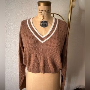 NWT Hollister cropped sweater